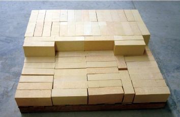 Zirkonsilikatsteine für Glasschmelzöfen