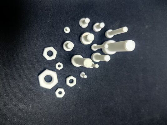 Aluminium-Oxid-Schraube