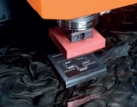 CNC-Sandstrahlen von Keramikbauteilen